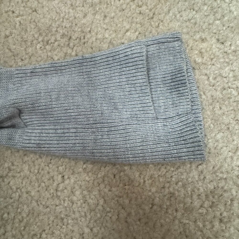 Lululemon Gray Knit Long Sleeve Sweater Top Size 2 - Picture 4 of 5